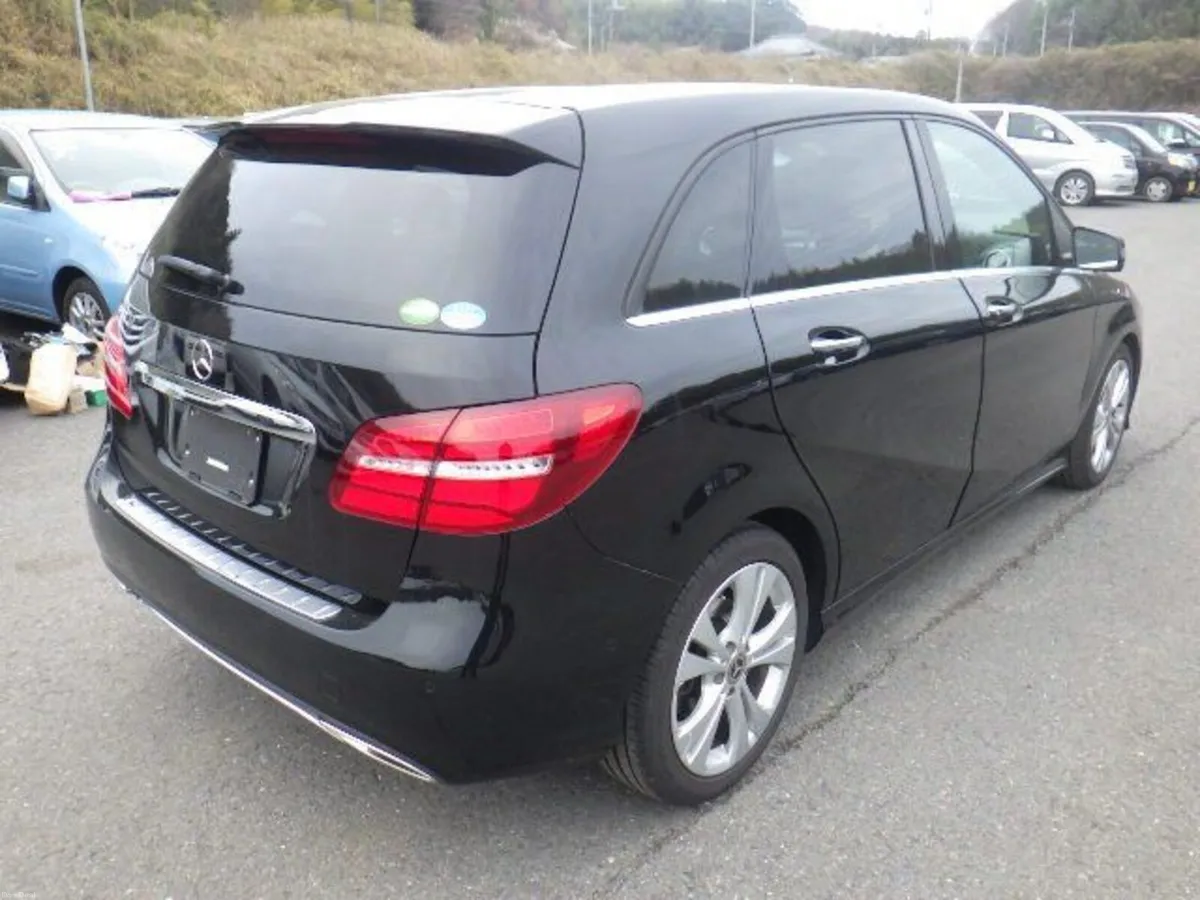Mercedes-Benz B-Class 1.6 Petrol Auto - Image 2