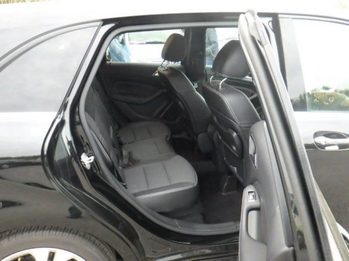 Mercedes-Benz B-Class 1.6 Petrol Auto - Image 4