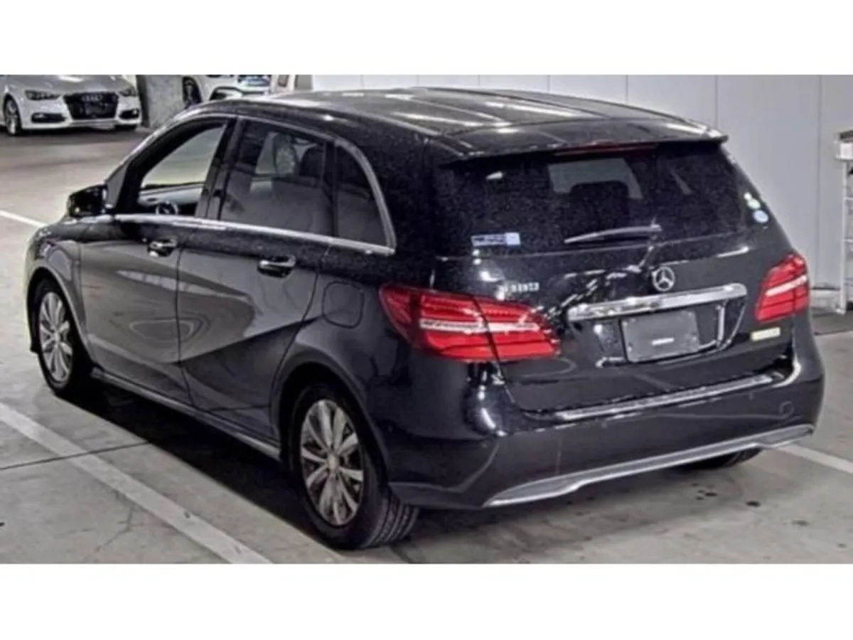 Mercedes-Benz B-Class Premium B180 Basic Plus 1.6 - Image 4