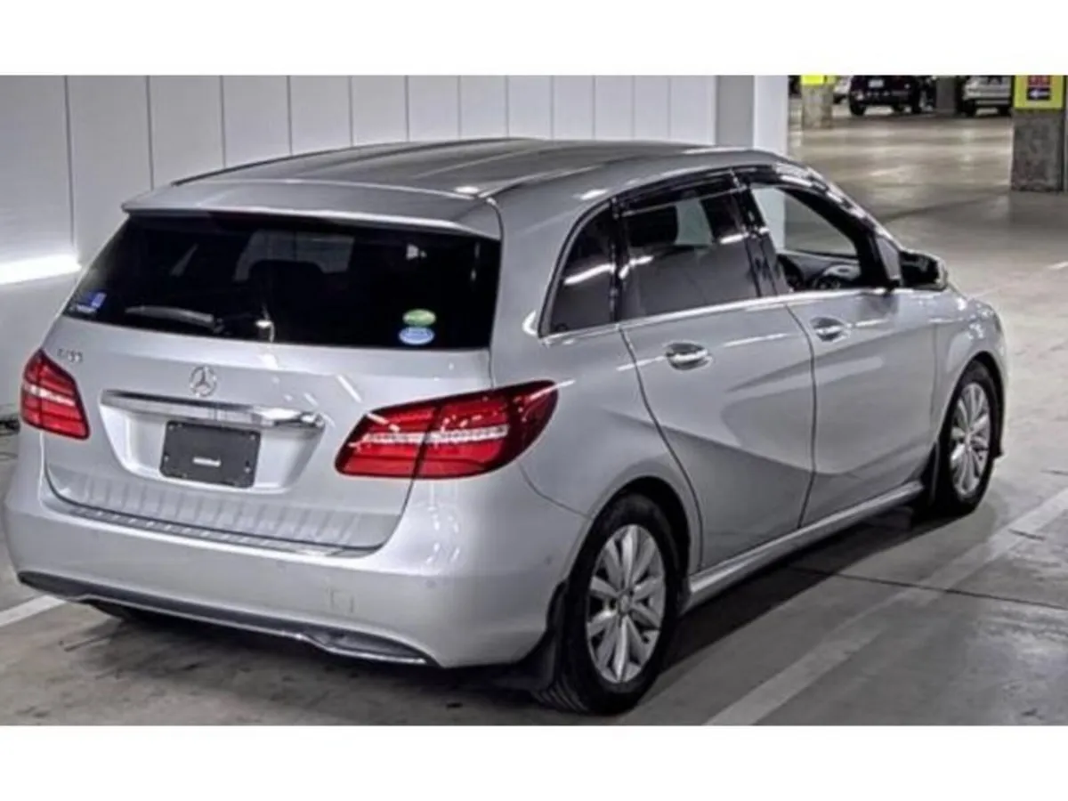 Mercedes-Benz B-Class 1.6 Petrol Auto - Image 2