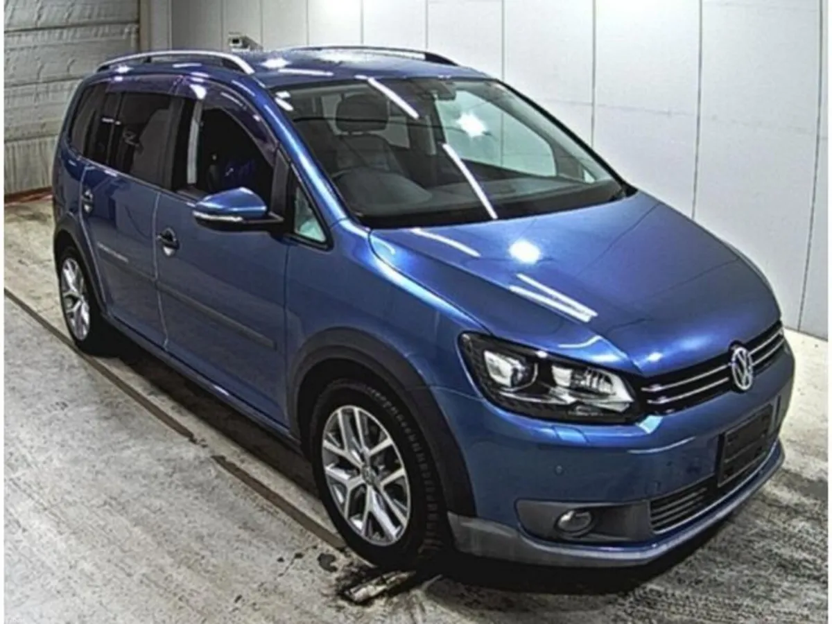 Volkswagen Touran 1.4 Petrol Auto - Image 2