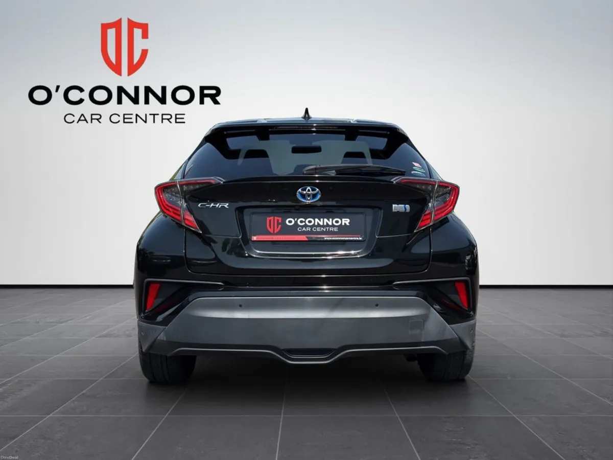 Toyota C-HR Brown leather, black paint… this C-HR - Image 5