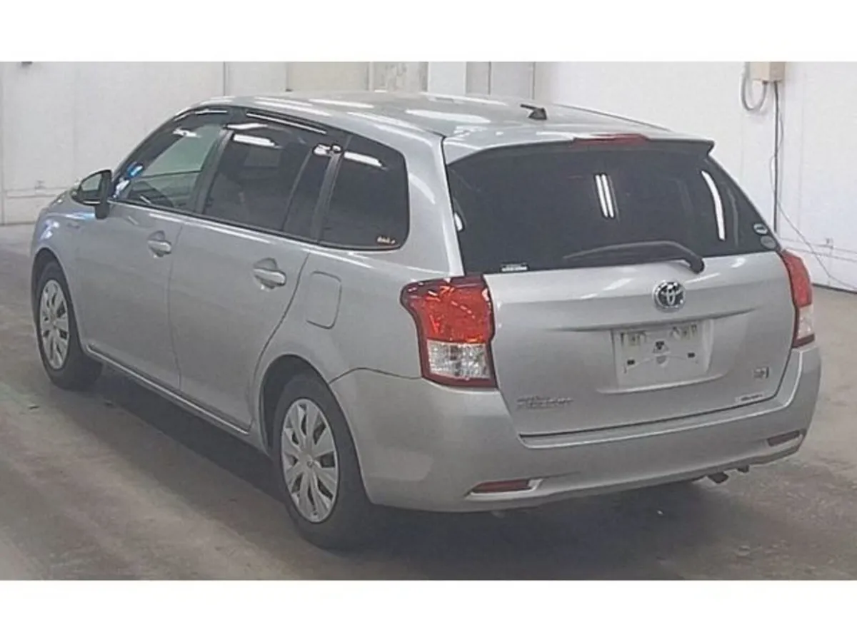 Toyota Corolla 1.5 Corolla Fielder Petrol Hybrid A - Image 3