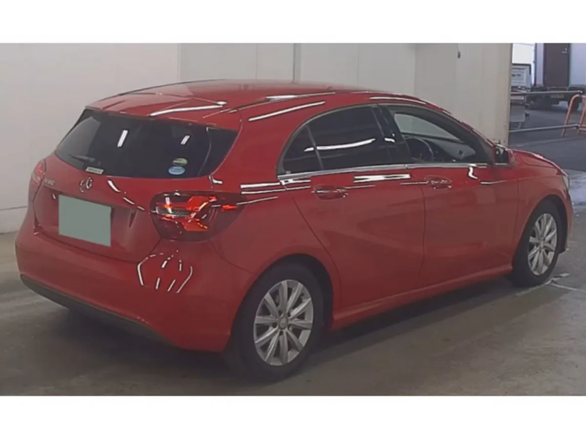 Mercedes-Benz A-Class 1.6 Petrol Auto - Image 4