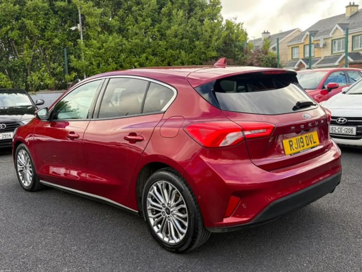 Ford Focus TITANIUM X TDCI - Image 3