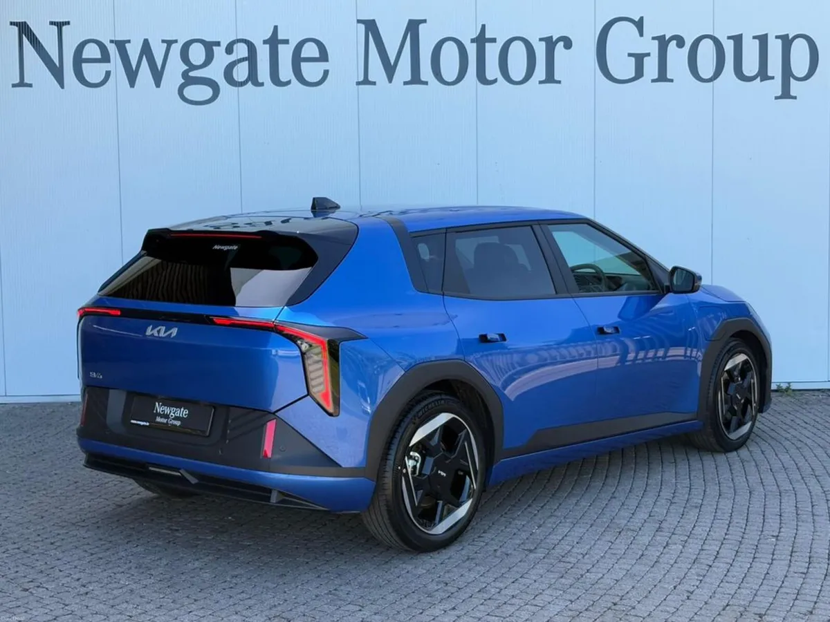 Kia EV4 Hatchback Earth 3 (Long Range) - Image 5