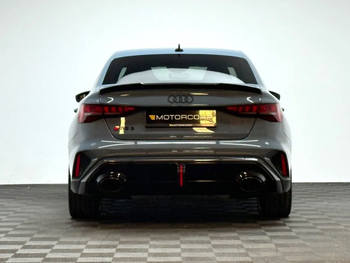 Audi RS3 CARBON BLACK 2.5 TFSI - Image 6