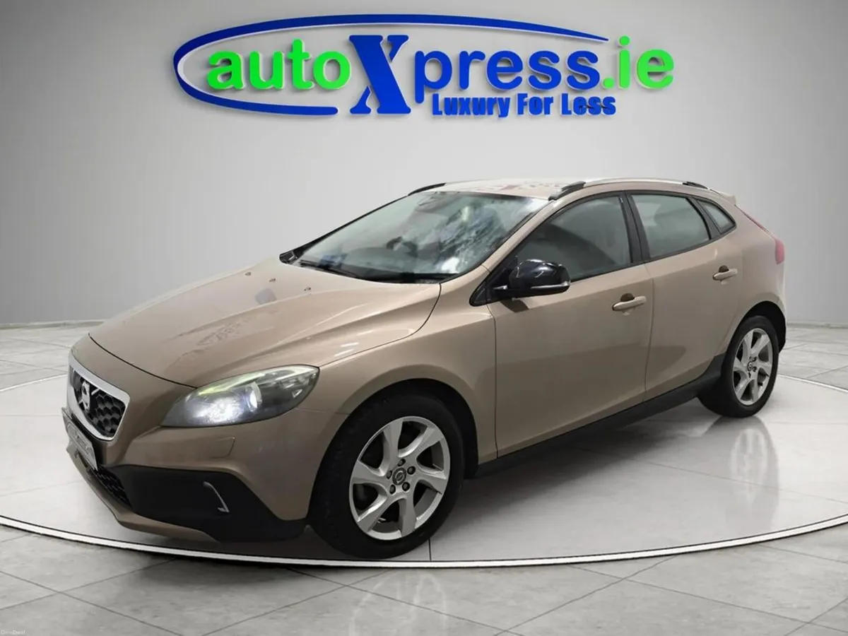 Volvo V40 1.6 T4 Cross Country Automatic, Reversin - Image 5