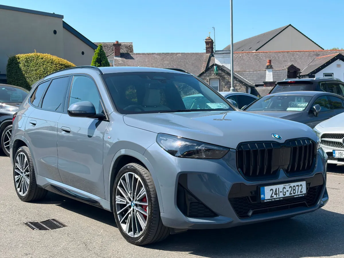 BMW X1 M-SPORT X1 1.5 Hybrid Auto *One Owner* FSH - Image 3