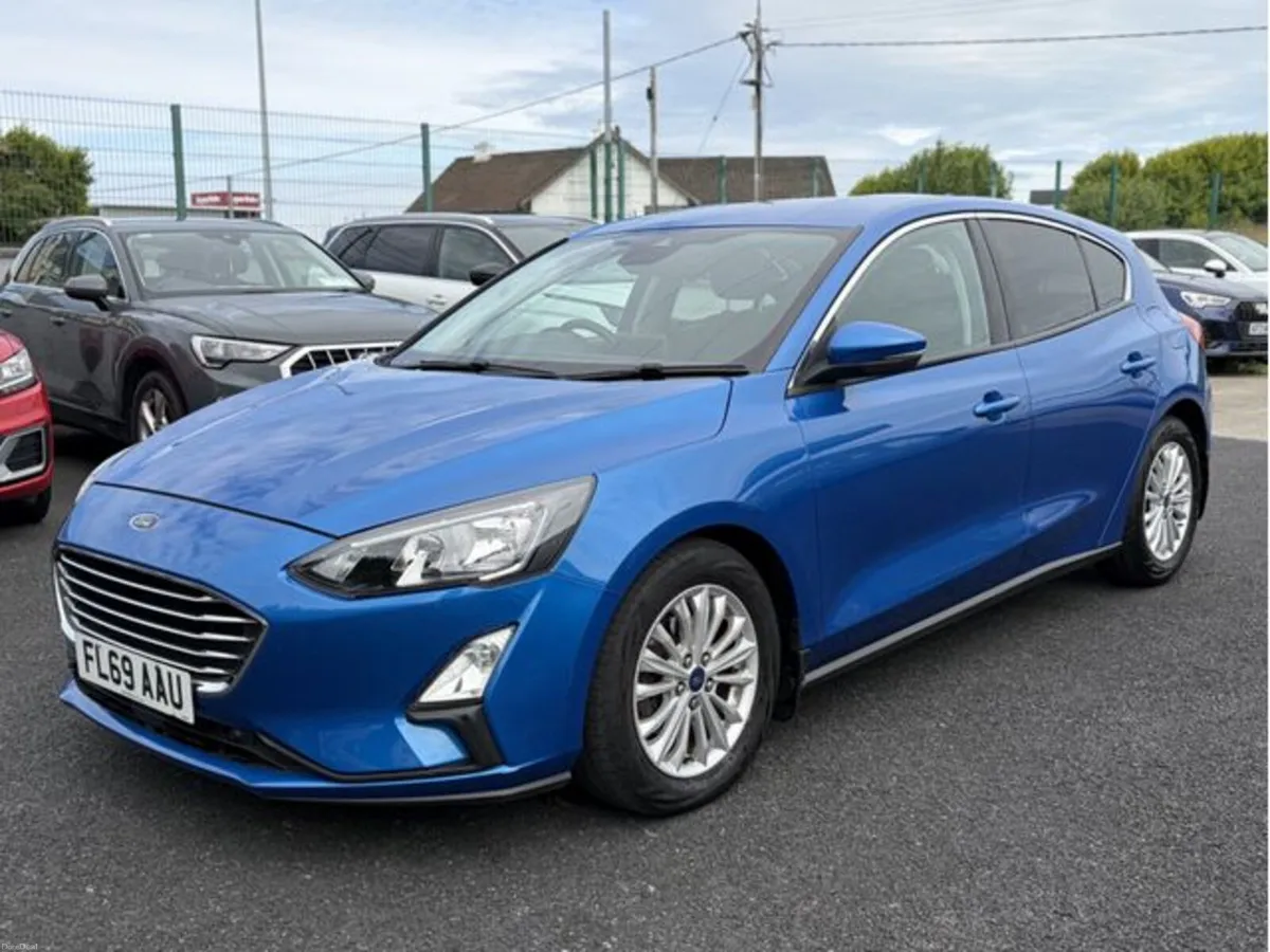 Ford Focus TITANIUM TDCI - Image 2