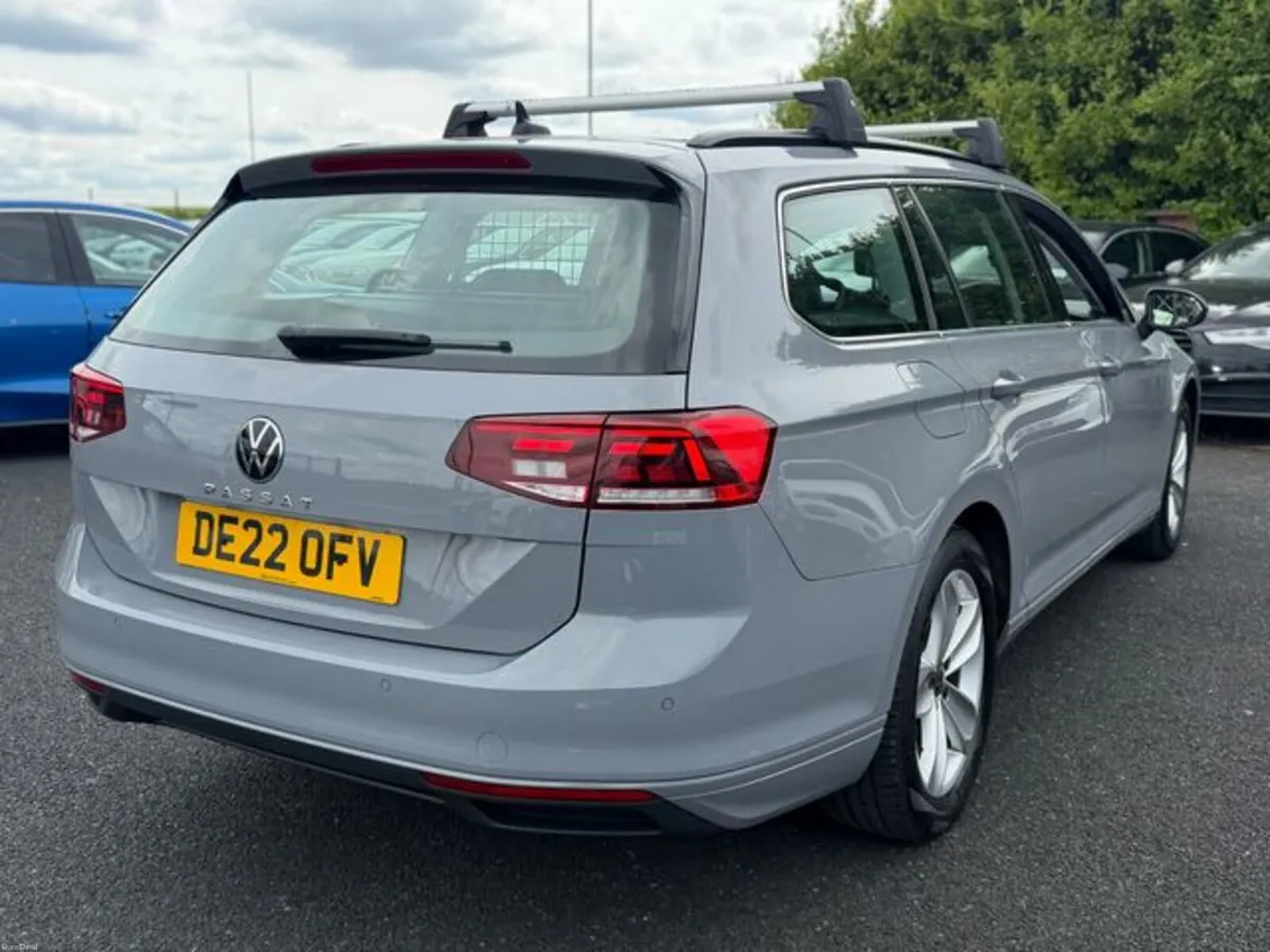 Volkswagen Passat SE NAV TDI - Image 5