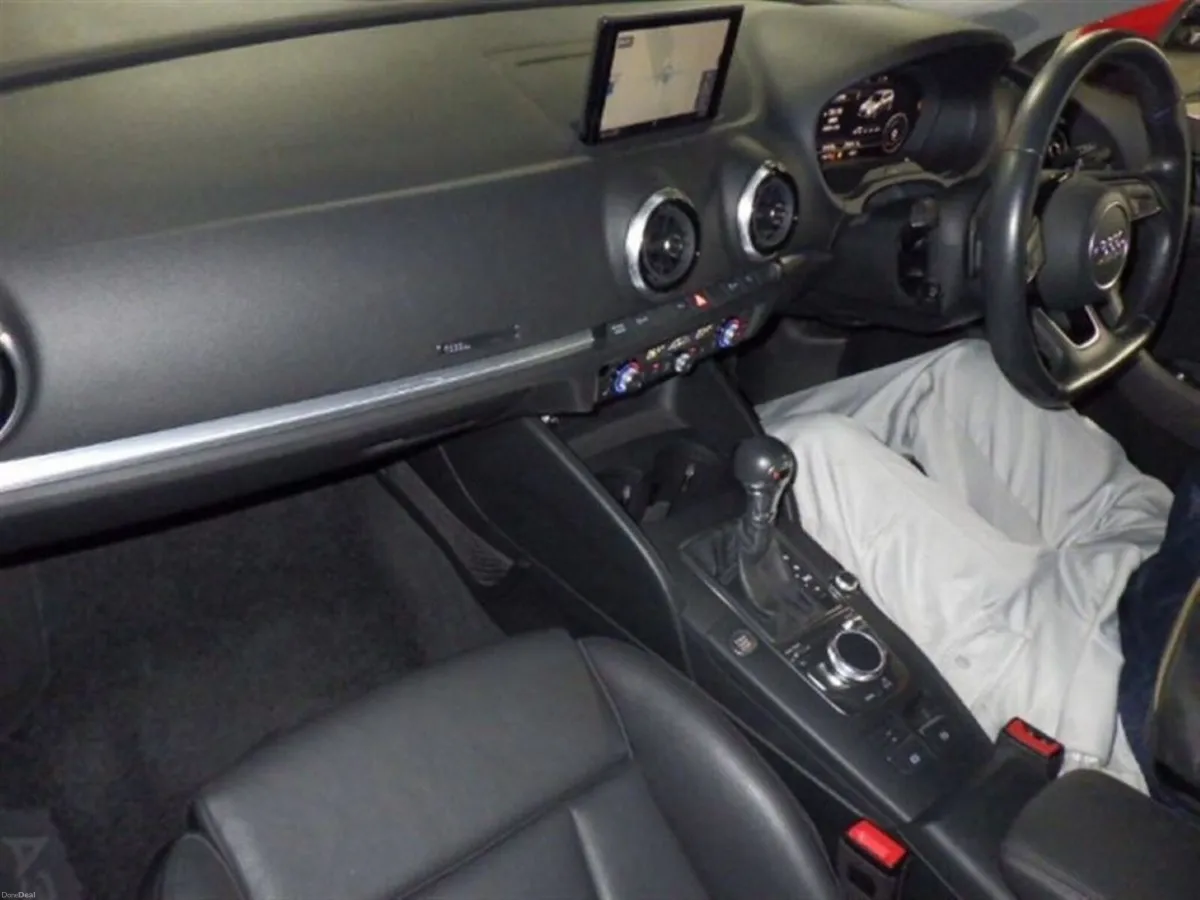 Audi A3 1.4 TFSI SPORTS - FULL BLACK LEATHER - FAC - Image 3