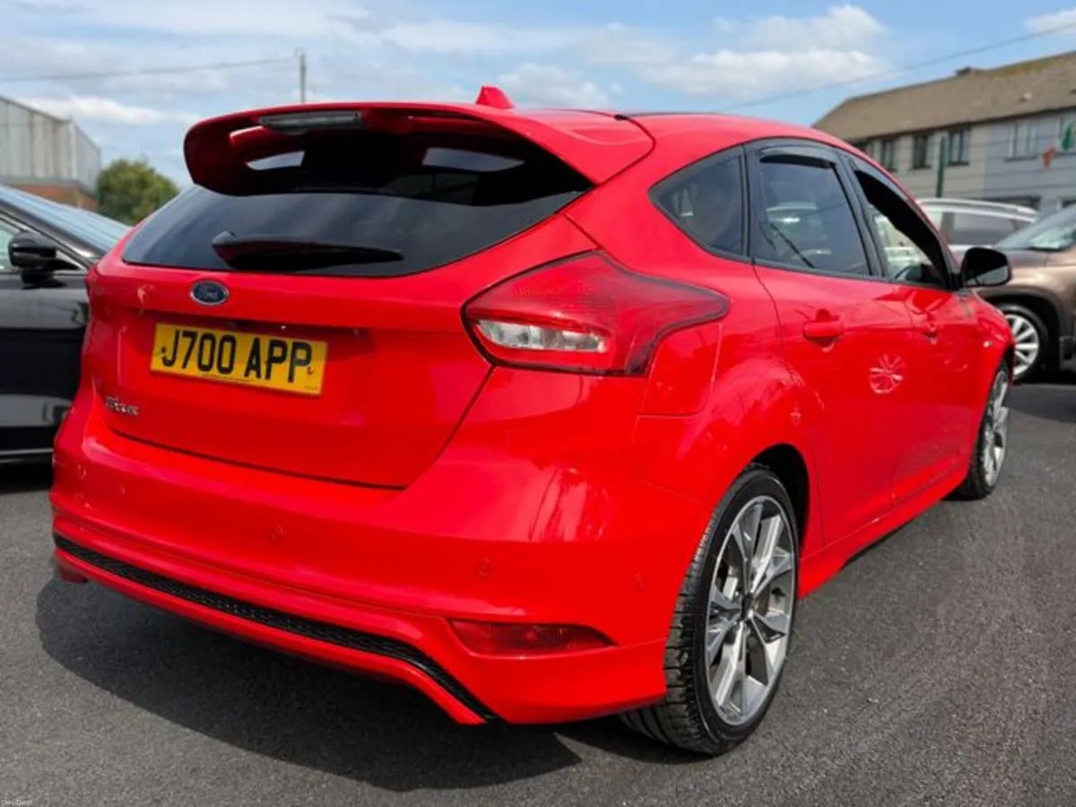 Ford Focus ST-LINE TDCI - Image 5
