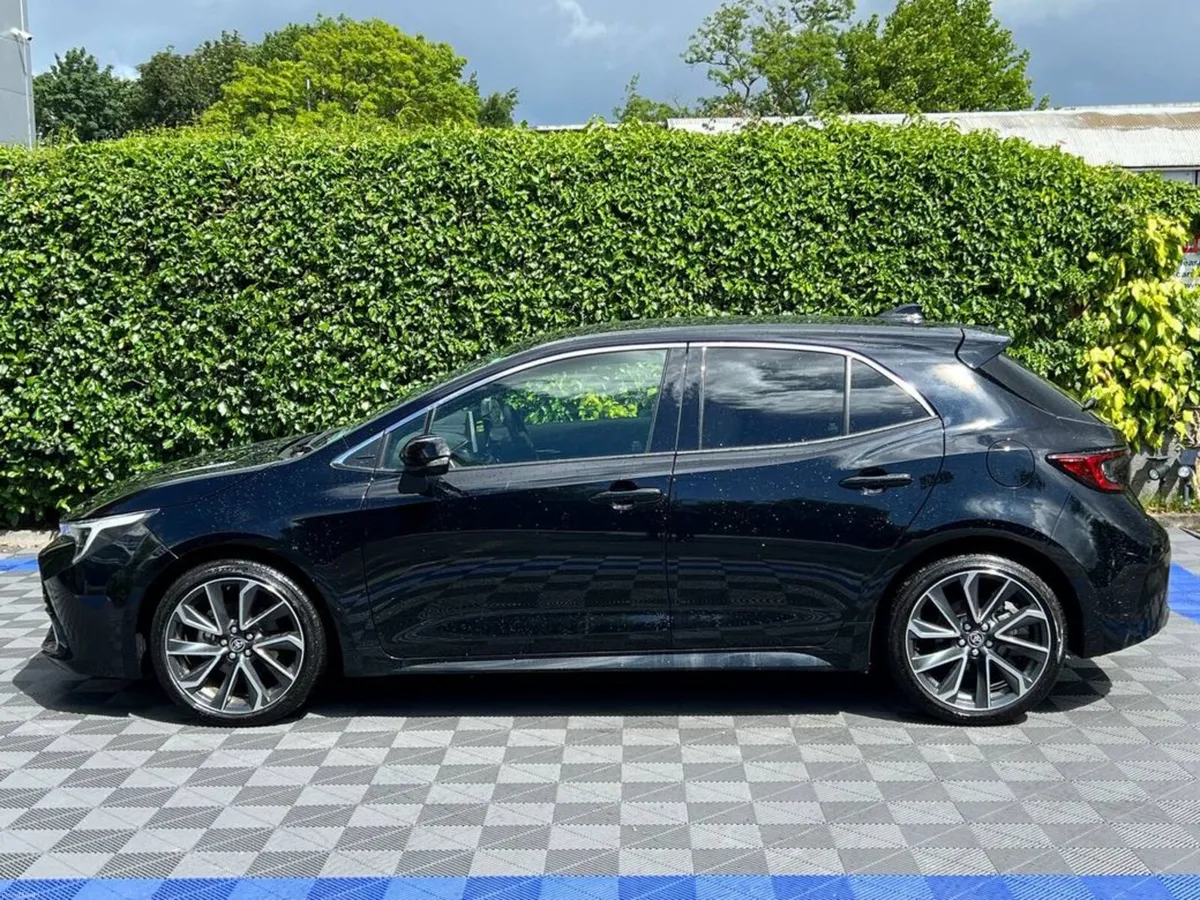 Toyota Corolla GZ SPORT 1.8 HYBRID AUTO // VERY LO - Image 3