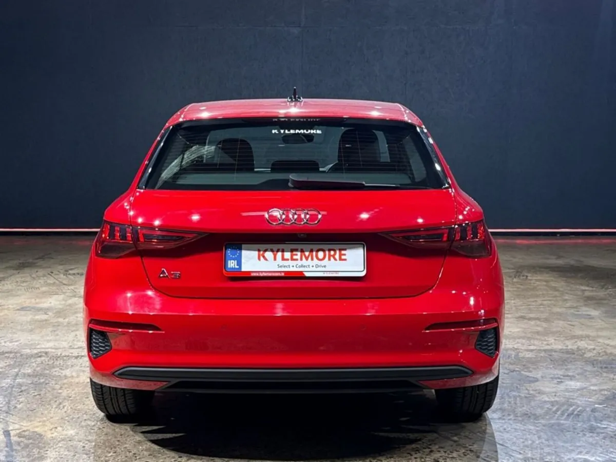 Audi A3 1.0 AUTOMATIC - FACTORY ALLOYS - DIGITAL S - Image 4