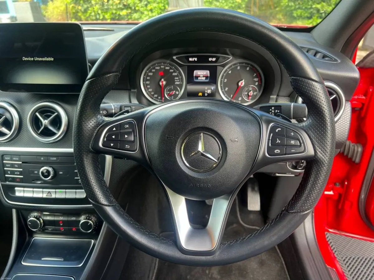 Mercedes-Benz A-Class A180 AMG-STYLE 1.6 AUTO // L - Image 4