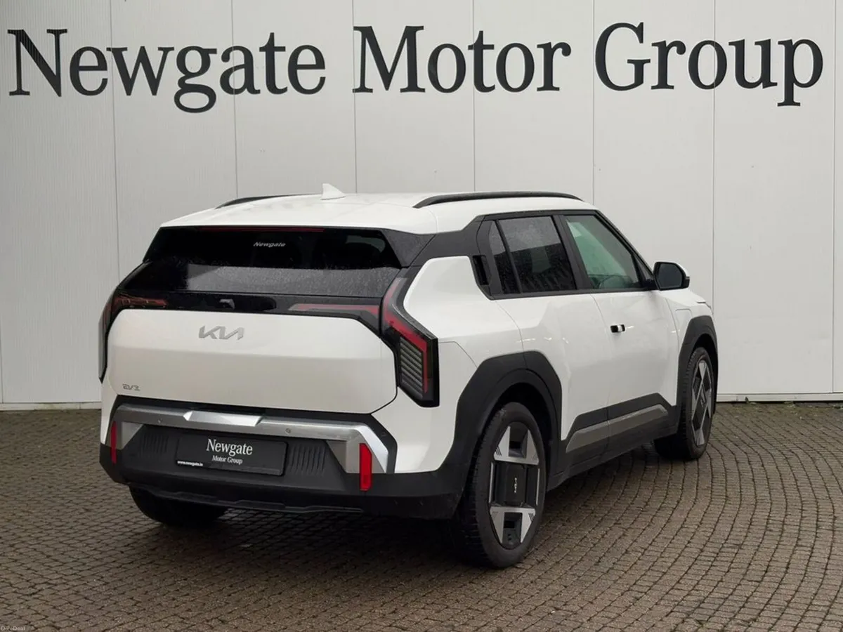 Kia EV3 EV3 EARTH 3 Long Range - Image 6