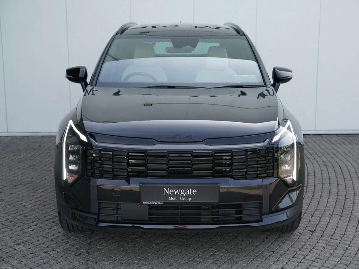 Kia Sportage BLACK EDITION HYBRID - Image 2