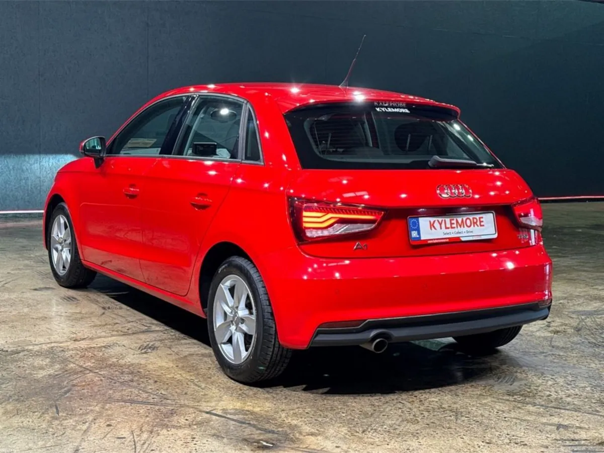 Audi A1 1.0 TFSI AUTOMATIC - FACTORY ALLOYS - PARK - Image 5