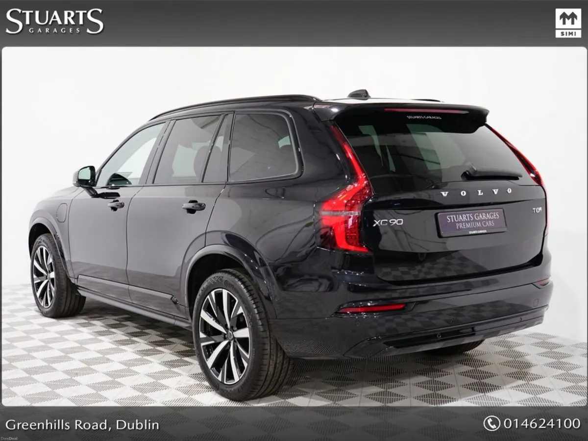 Volvo XC90 PLUS DARK: ONYX BLACK WITH BLACK LEATHE - Image 2