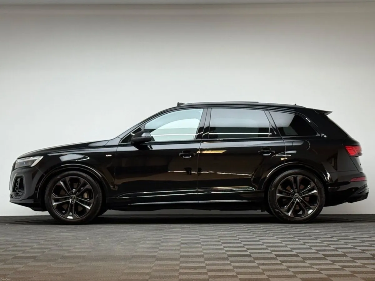Audi Q7 S LINE BLK ED 55 TFSI E QUATTRO *PAN ROOF* - Image 4