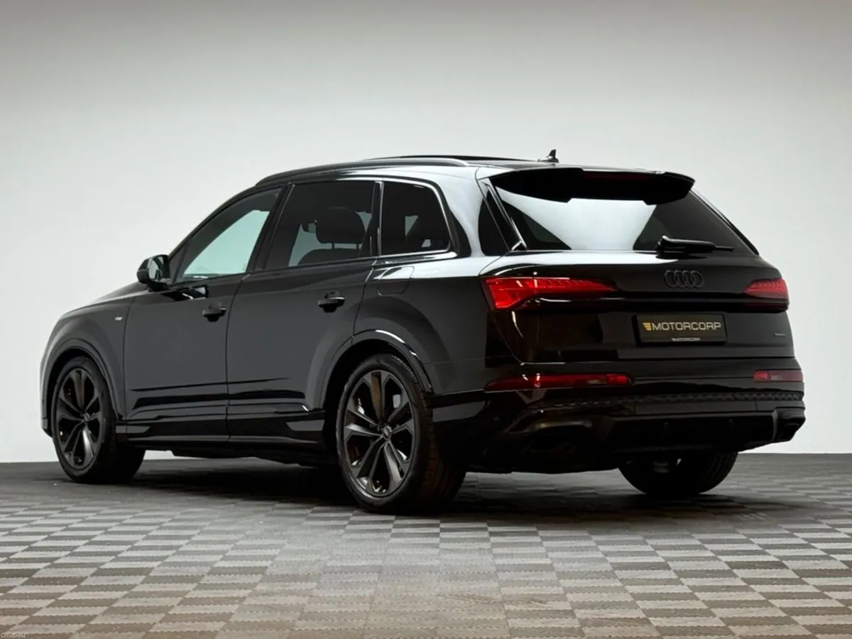 Audi Q7 S LINE BLK ED 55 TFSI E QUATTRO *PAN ROOF* - Image 5