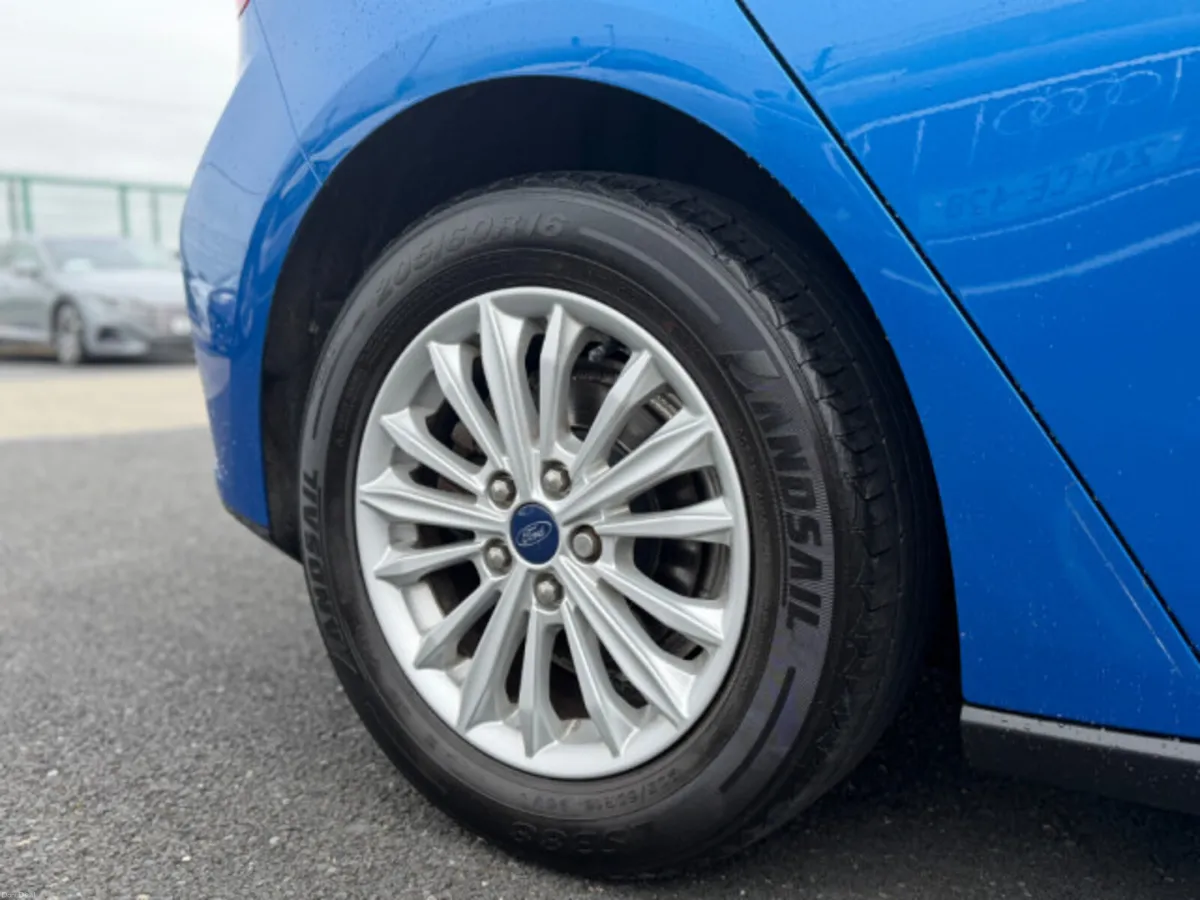 Ford Focus TITANIUM TDCI - Image 6