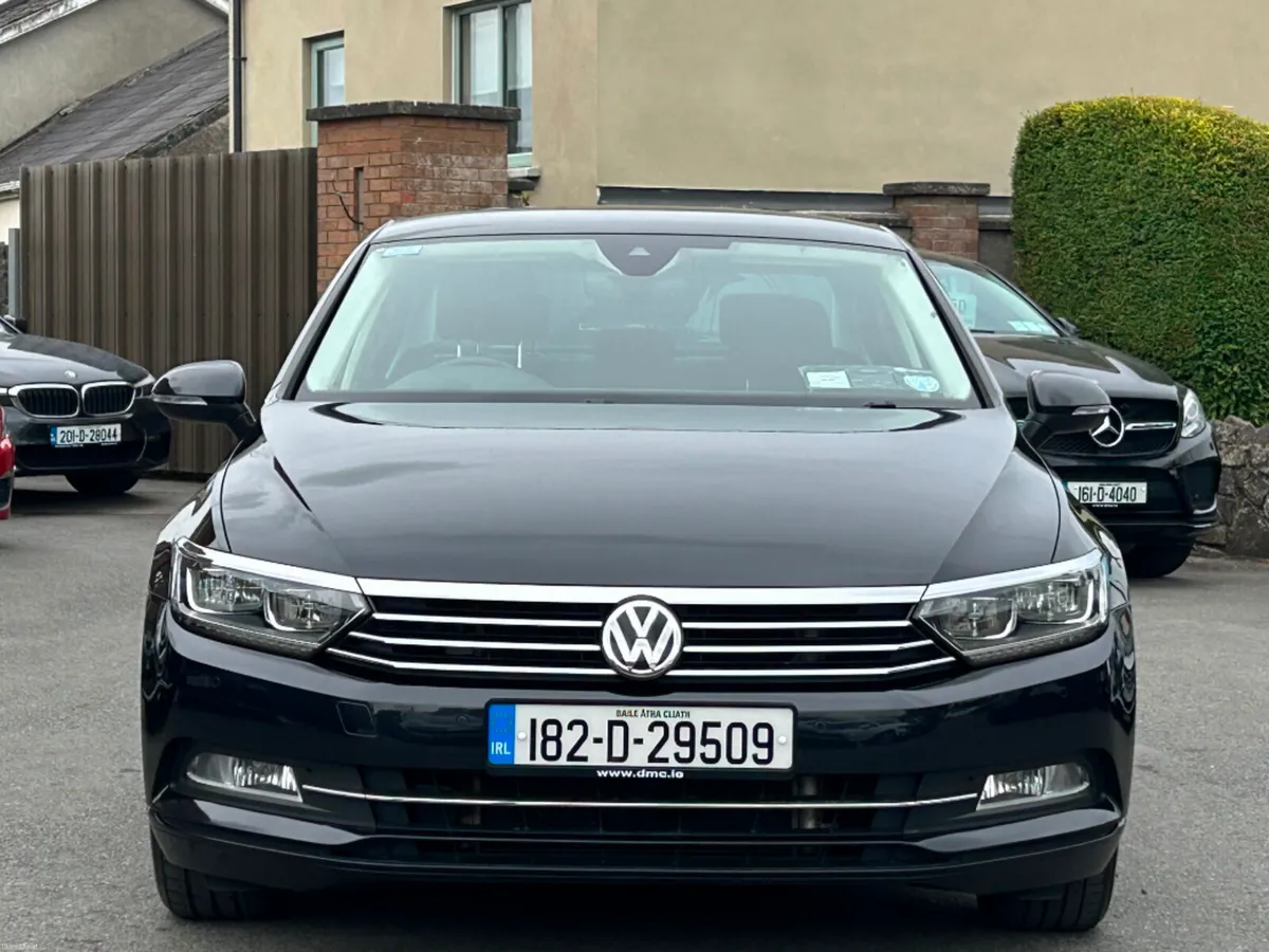 Volkswagen Passat 2.0 TDI HIGHLINE DSG *LOW KMS* - Image 2