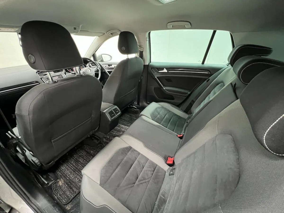 Volkswagen Golf 1.4 TSI Automatic Highline — Premi - Image 6