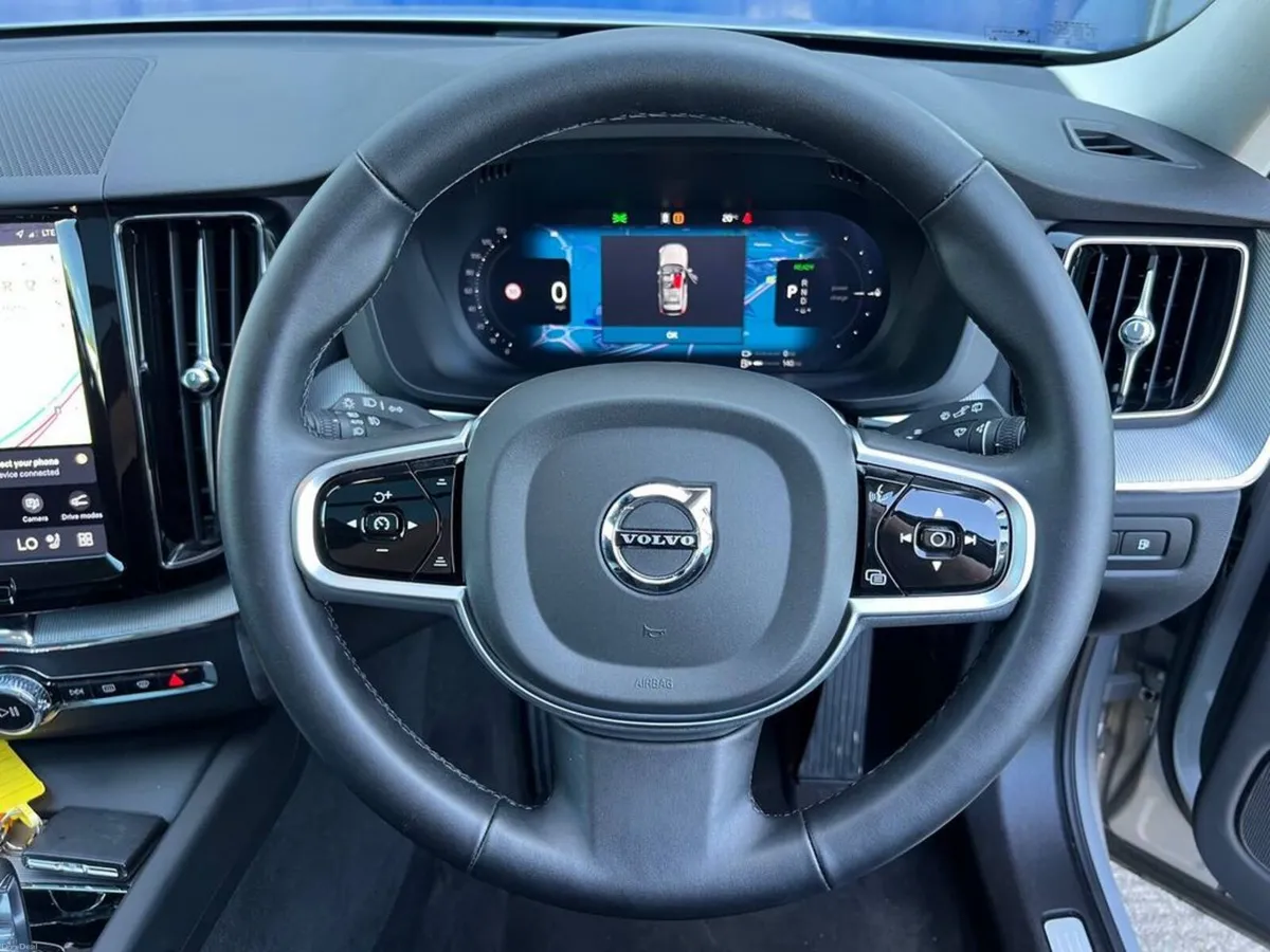 Volvo XC60 T6 PLUS AWD 2.0 ** HUGE SPEC ** // OPEN - Image 5