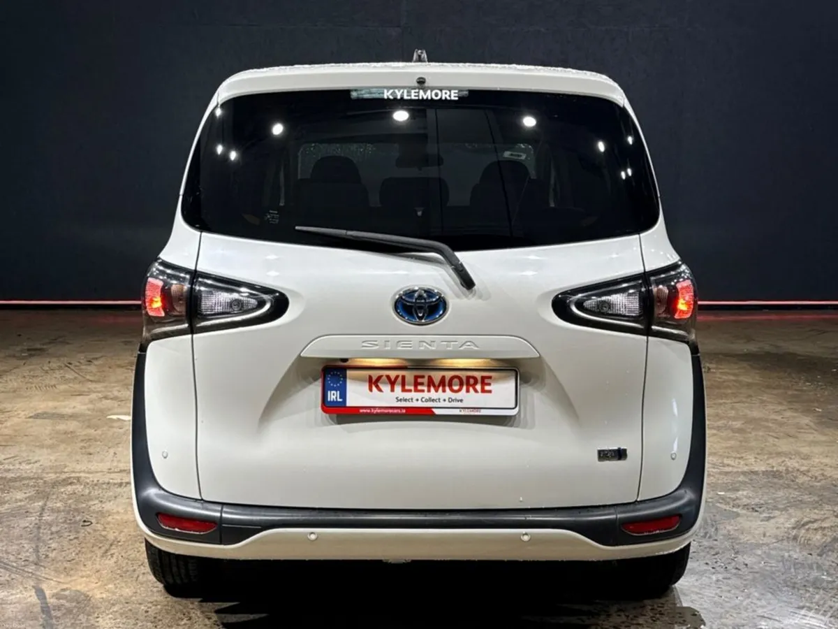 Toyota Sienta 1.5 HYBRID 7 SEATER - PUSH BUTTON ST - Image 4