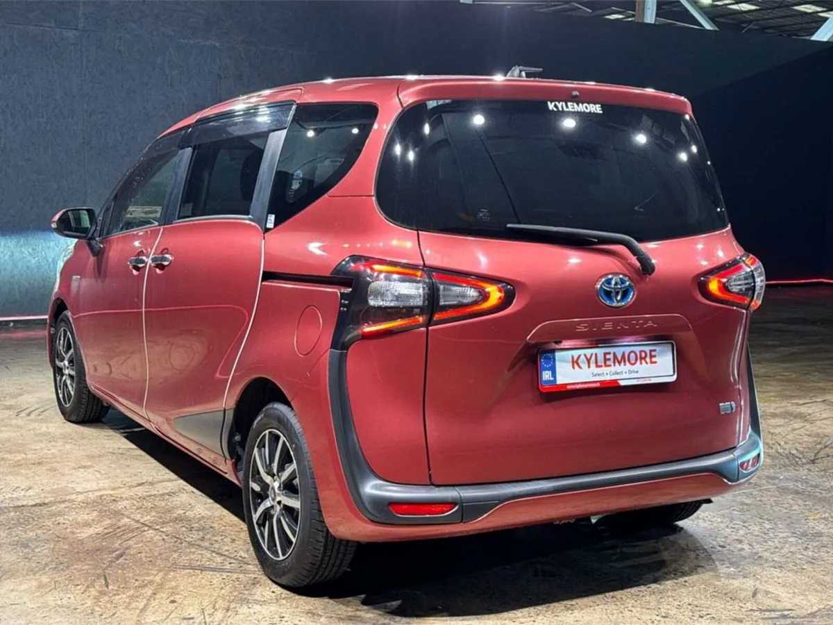 Toyota Sienta 1.5 HYBRID - 7 SEATER - ALLOY WHEELS - Image 5