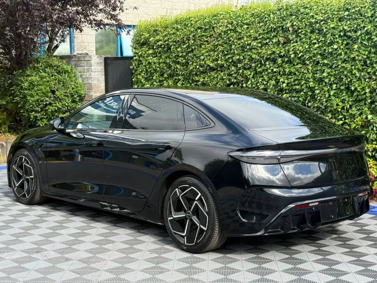 BYD SEAL DESIGN // PANORAMIC SUNROOF // LEATHER HE - Image 6