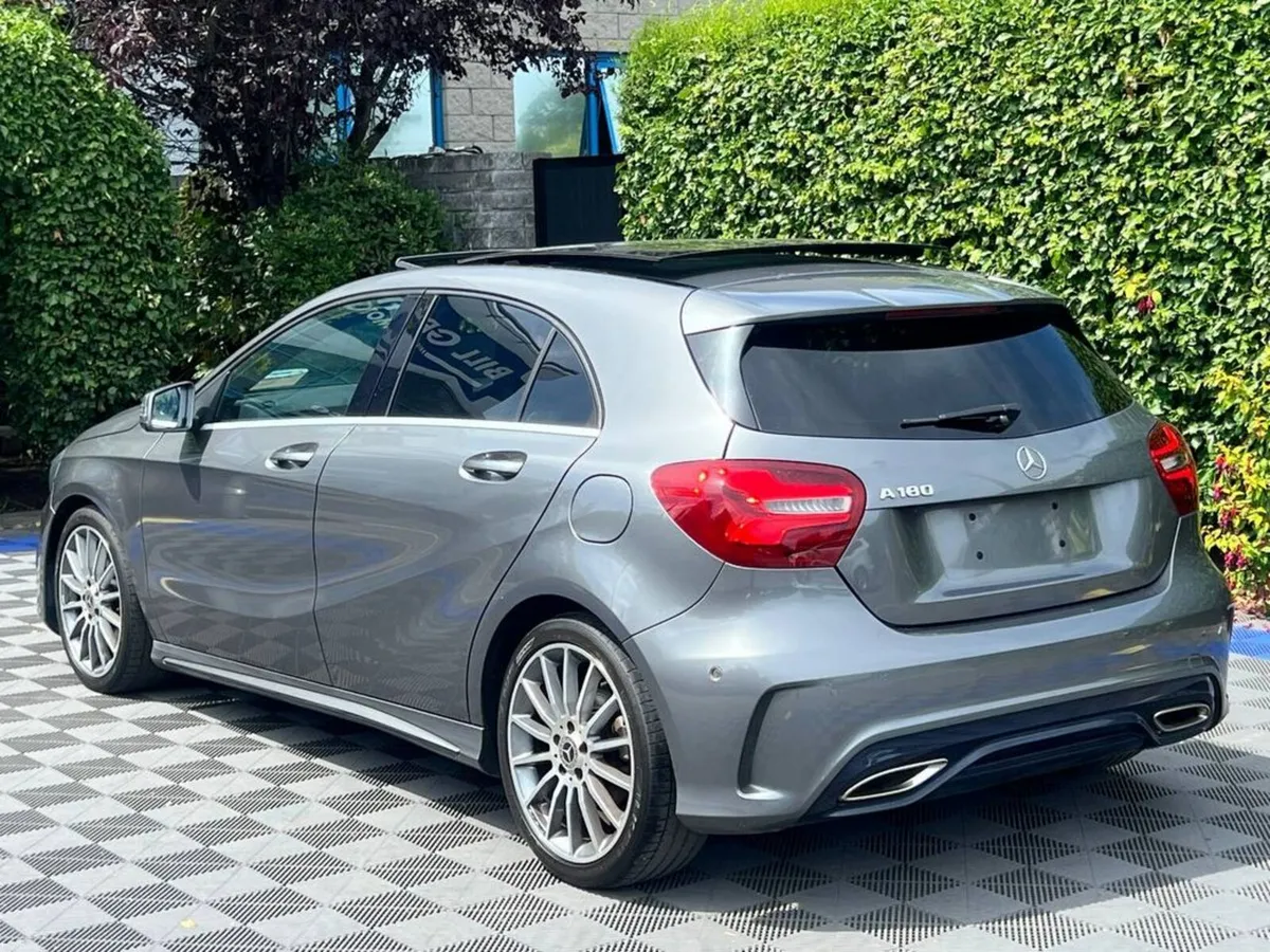 Mercedes-Benz A-Class A180 AMG-LINE 1.6 AUTO // OP - Image 6