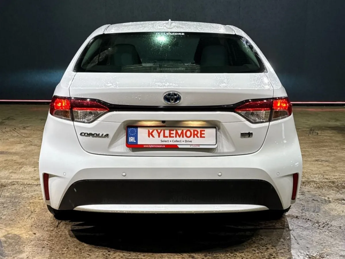 Toyota Corolla 1.8 HYBRID SALOON - NEW MODEL - LED - Image 4