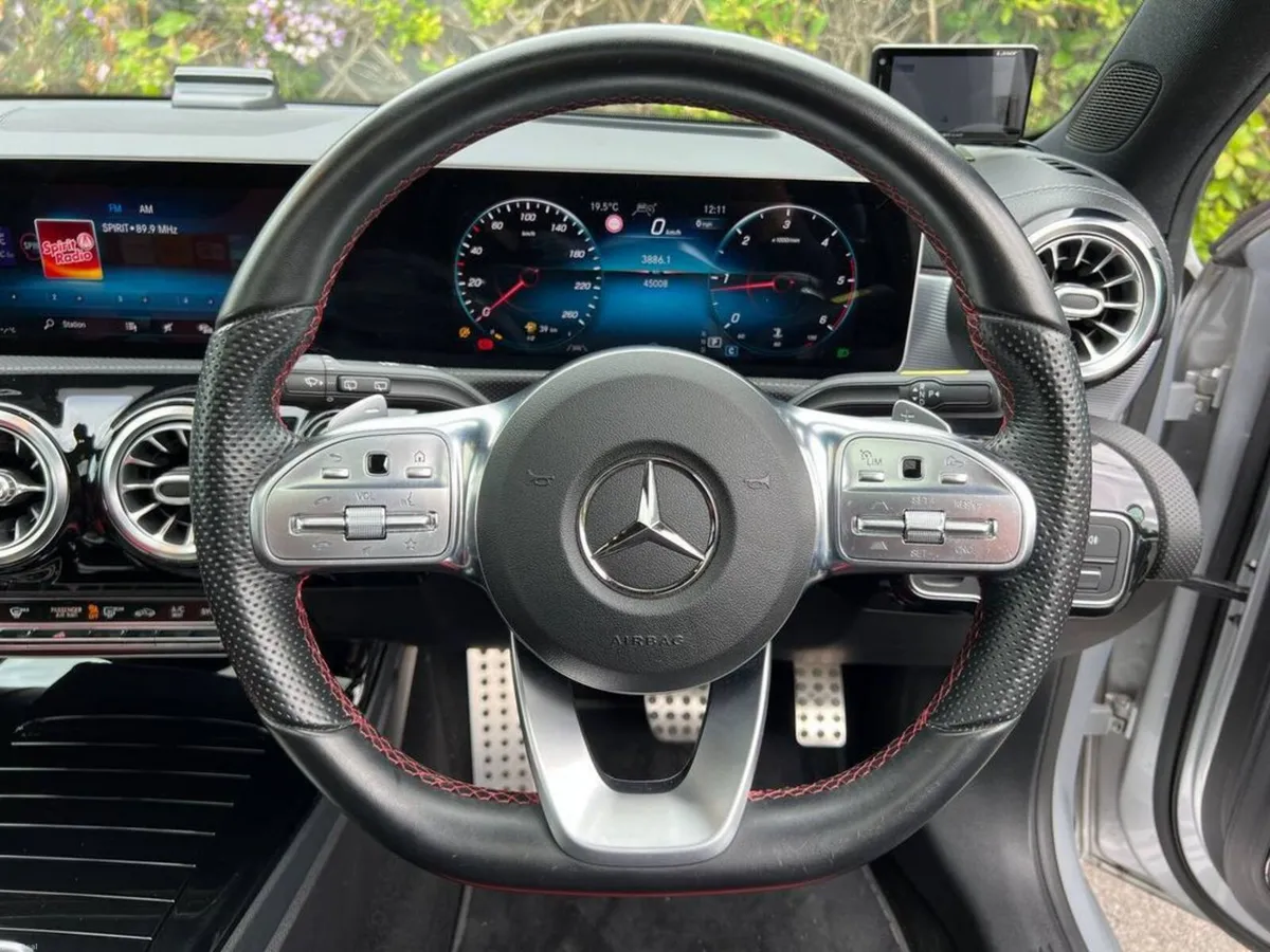Mercedes-Benz A-Class A200d AMG-LINE PREMIUM PLUS - Image 5