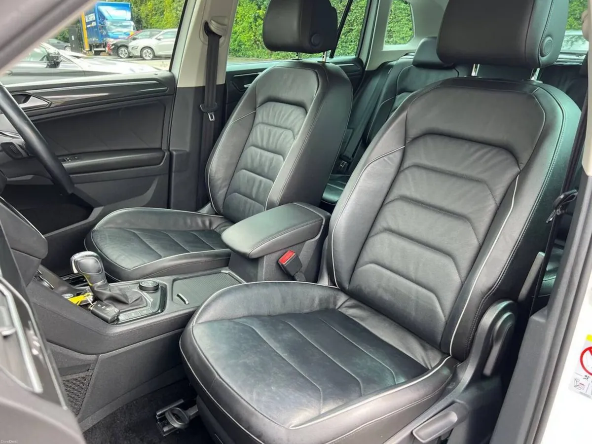 Volkswagen Tiguan 4MOTION HIGHLINE 2.0 TDI AUTO // - Image 6