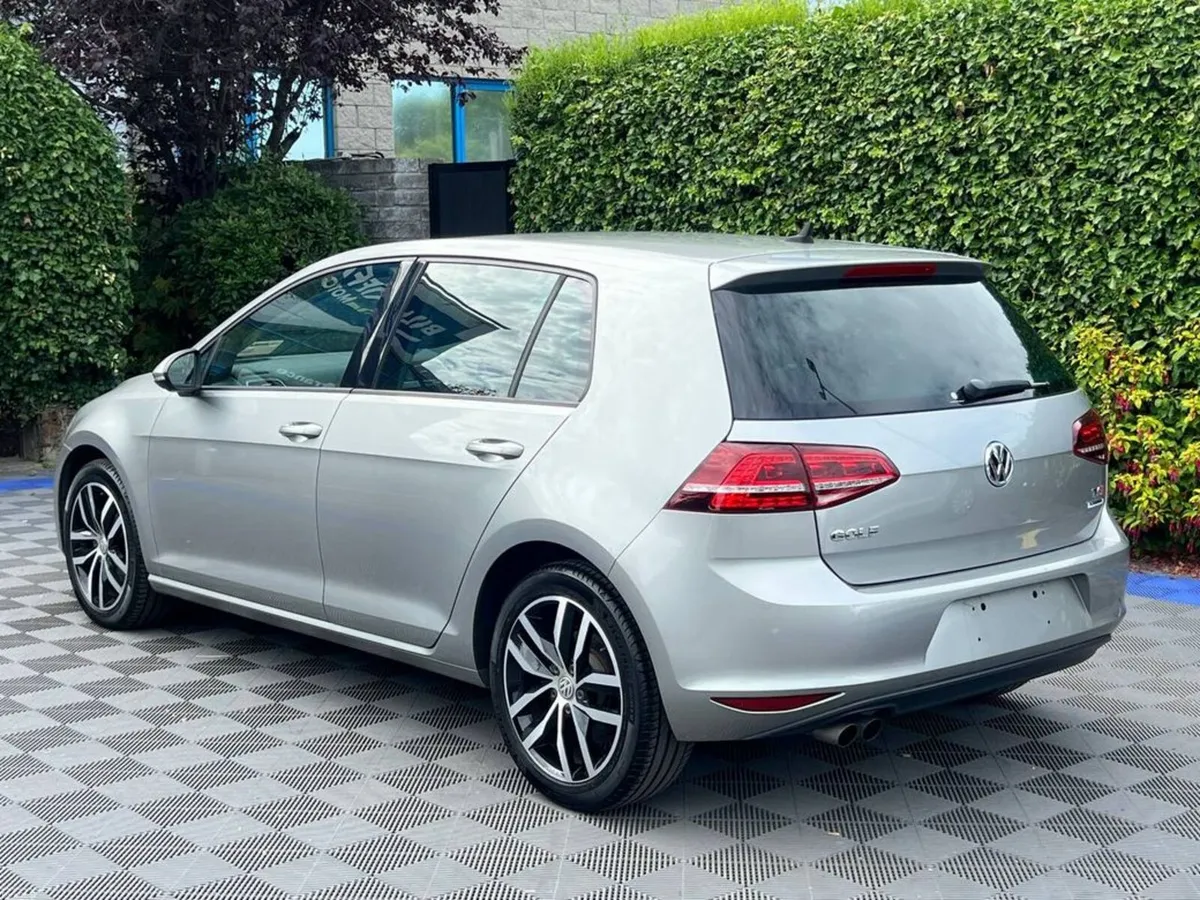 Volkswagen Golf HIGHLINE 1.4 TSI AUTO // APPLE CAR - Image 5