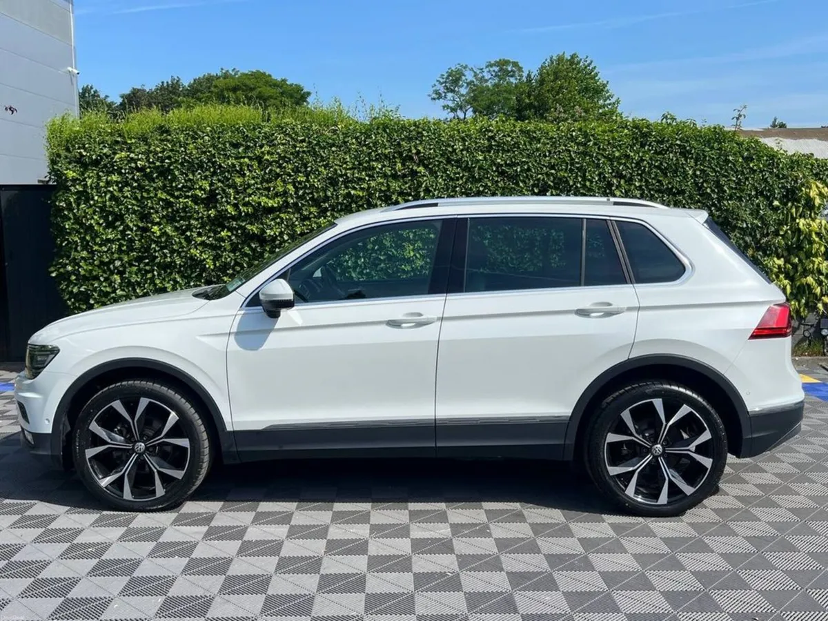 Volkswagen Tiguan HIGHLINE R-LINE PACK 2.0 TDI 4MO - Image 3