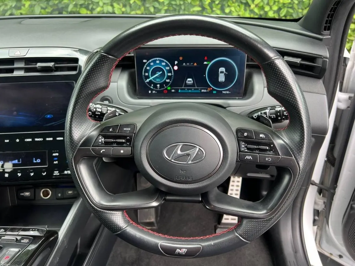 Hyundai Tucson N-LINE 1.6T-GDI HYBRID // FULL SERV - Image 4