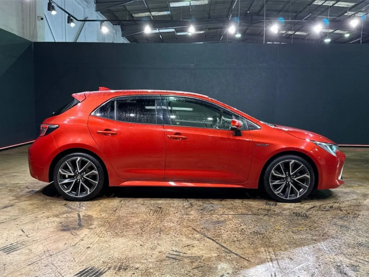 Toyota Corolla 1.8 HYBRID SPORTS Z PACKAGE (TOP SP - Image 3
