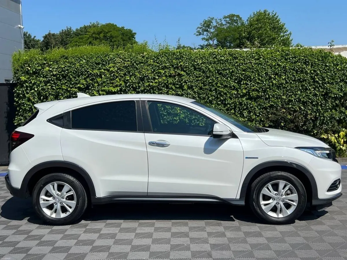 Honda Vezel 1.5 HYBRID AUTO // 16" ALLOYS // ADAPT - Image 2