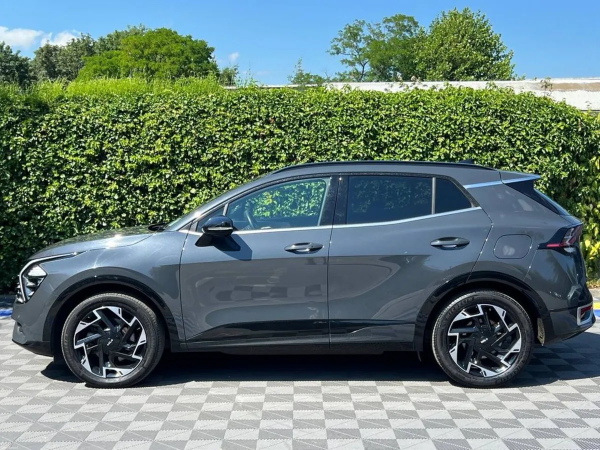 Kia Sportage GT-LINE 1.6 HYBRID // SERVICE HISTORY - Image 3