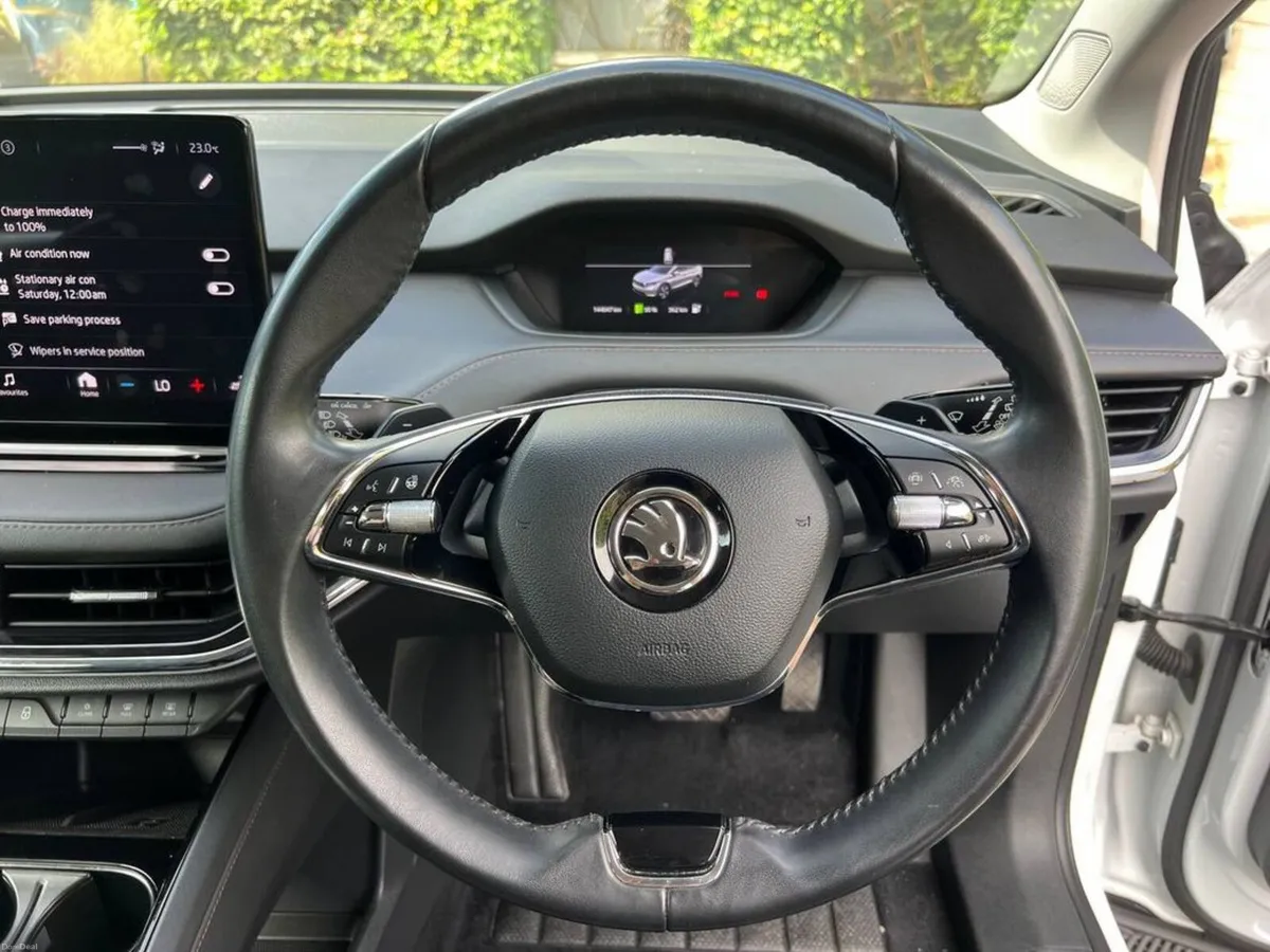 Skoda Enyaq IV 80 77KWH // LEATHER HEATED SEATS // - Image 4