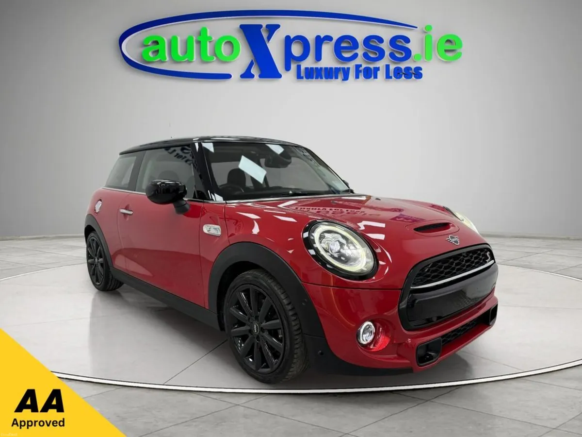 Mini Cooper D 2.0 Automatic, Reversing camera - Image 1