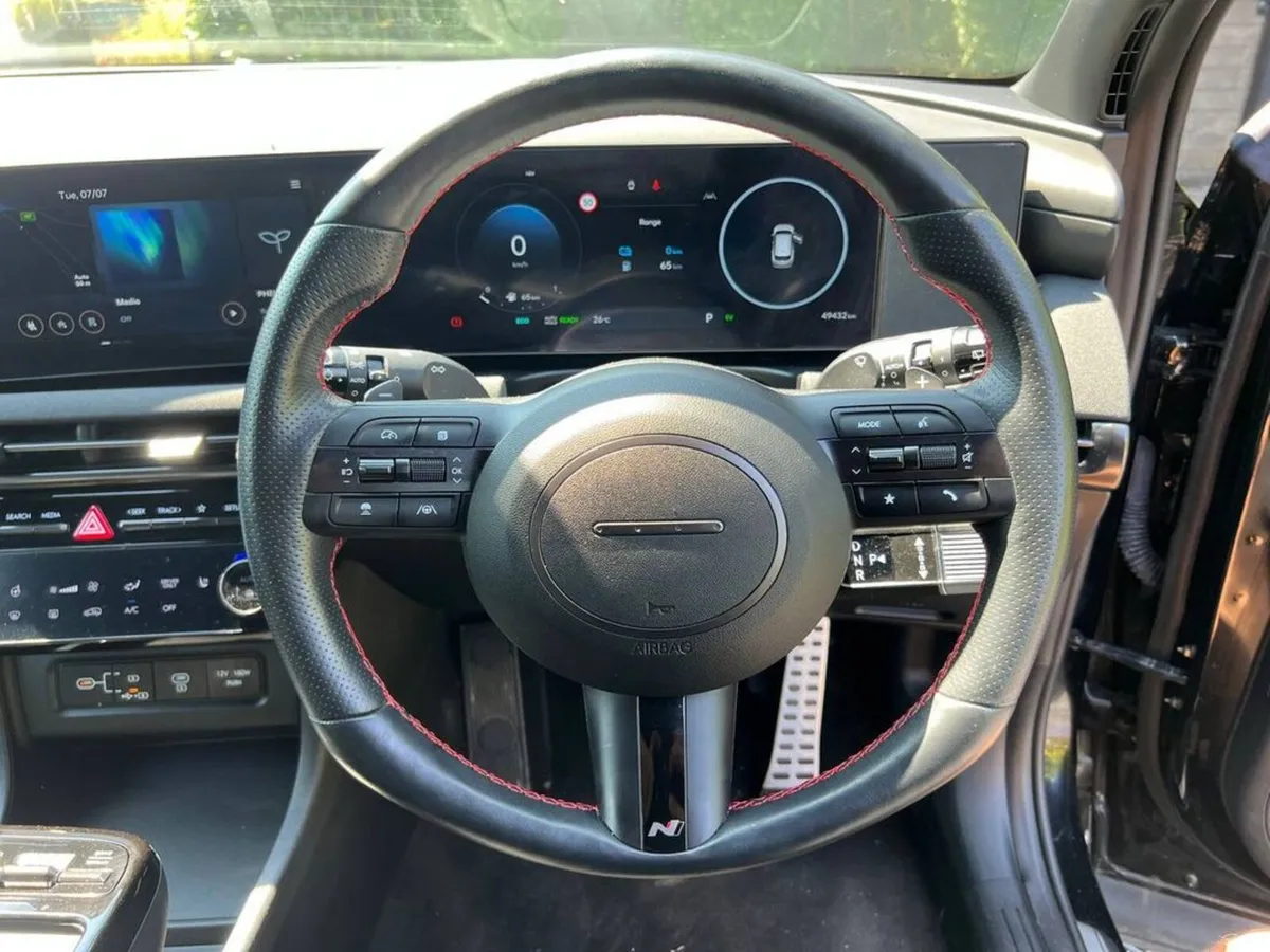 Hyundai Tucson N-LINE 1.6 T-GDI HYBRID // DIGITAL - Image 4