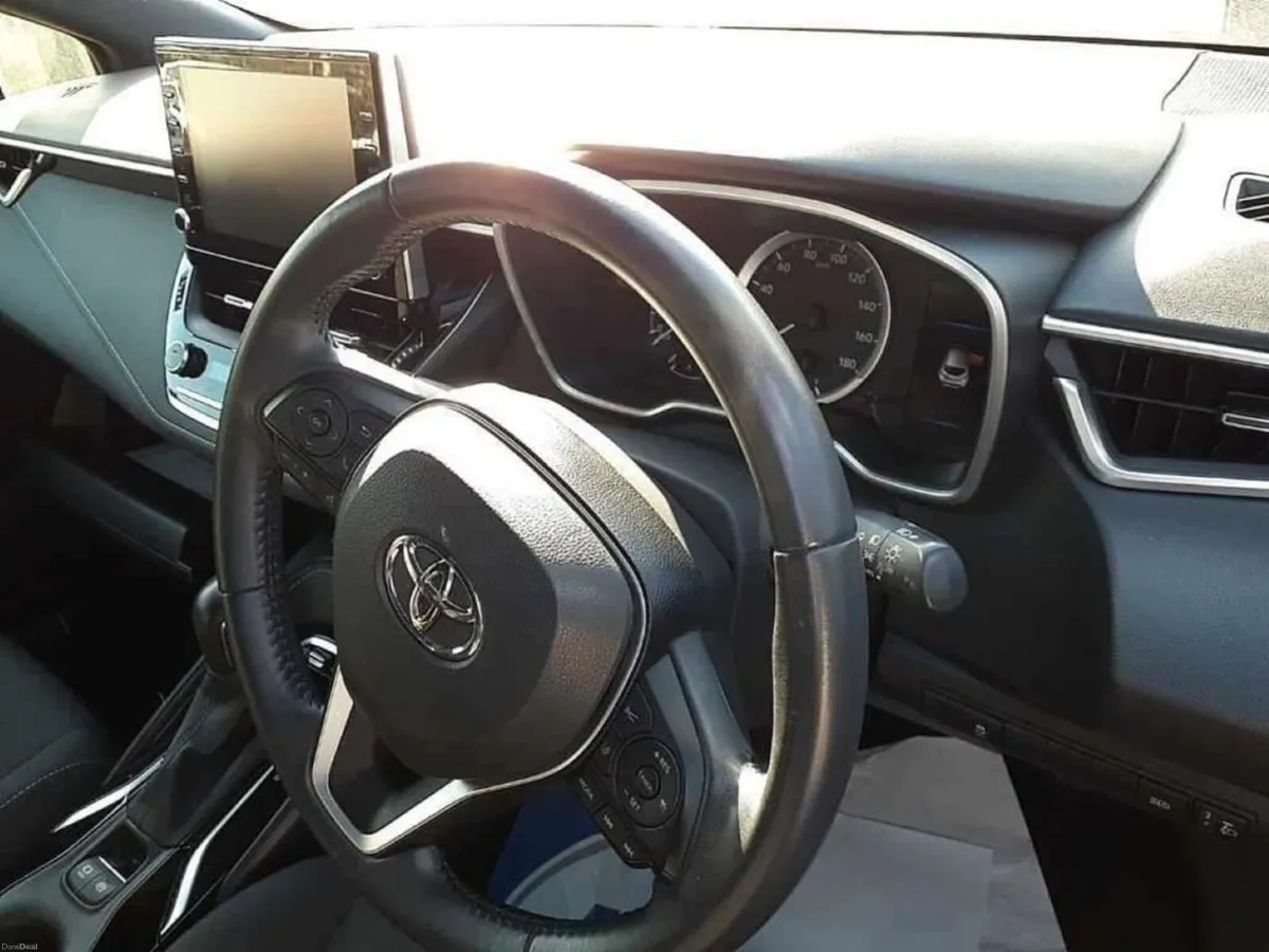 Toyota Corolla 1.8 HYBRID AUTOMATIC - FACTORY ALLO - Image 3