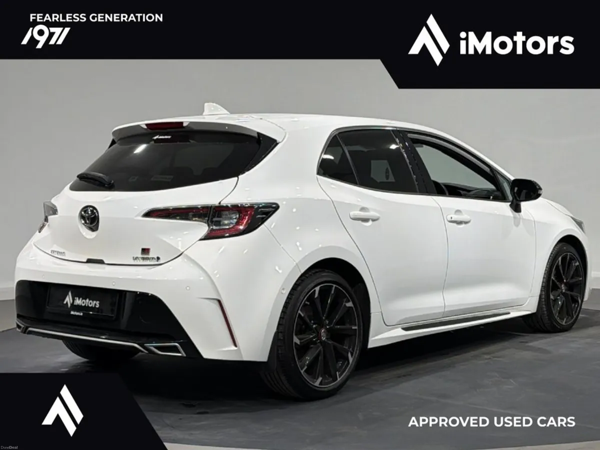 Toyota Corolla GR SPORT HYBRID - Image 3