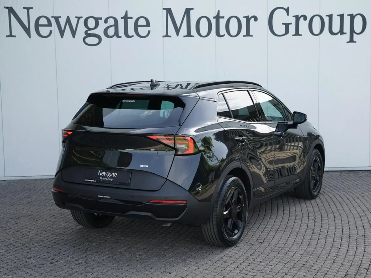 Kia Sportage BLACK EDITION HYBRID - Image 5