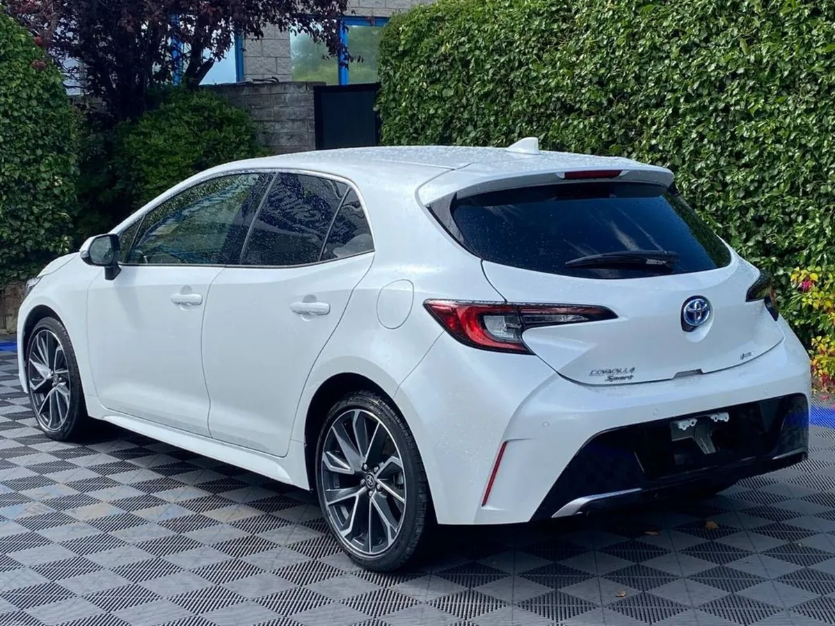 Toyota Corolla GZ SPORT 1.8 HYBRID AUTO // VERY LO - Image 5